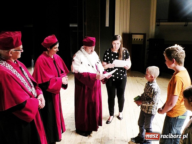 Zdjęcie w galerii na portalu naszraciborz.pl: Mali studenci zakończyli kolejny semestr UD wiadomości z regionu