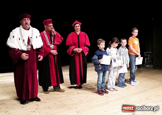 Zdjęcie w galerii na portalu naszraciborz.pl: Mali studenci zakończyli kolejny semestr UD wiadomości z regionu