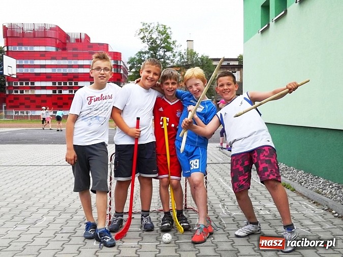 Zdjęcie w galerii na portalu naszraciborz.pl: Szkolny Dzień Sportu na wesoło w SP 13 wiadomości z regionu