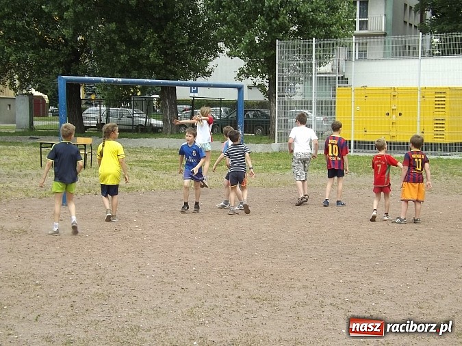 Zdjęcie w galerii na portalu naszraciborz.pl: Szkolny Dzień Sportu na wesoło w SP 13 wiadomości z regionu