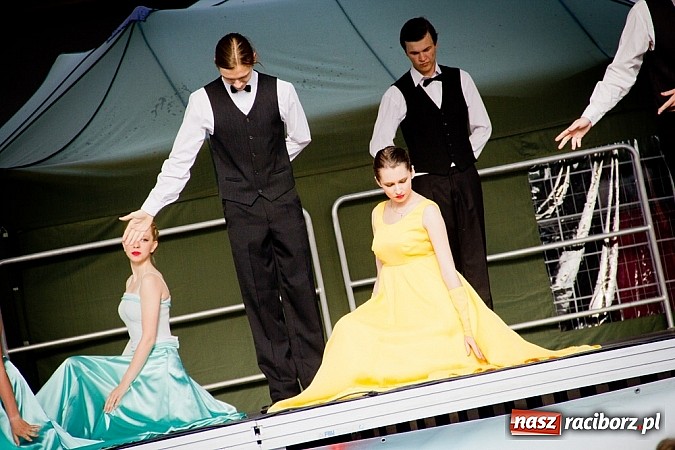 Zdjęcie w galerii na portalu naszraciborz.pl: Tancerze z Rewii podsumowali rok pracy  wiadomości z regionu