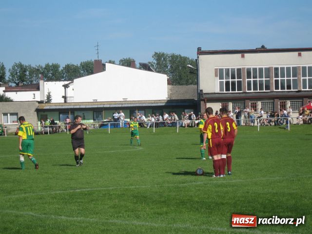 Zdjęcie w galerii na portalu naszraciborz.pl: Studzienna – Nieboczowy: mecz – nerwówka wiadomości z regionu