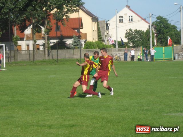 Zdjęcie w galerii na portalu naszraciborz.pl: Studzienna – Nieboczowy: mecz – nerwówka wiadomości z regionu