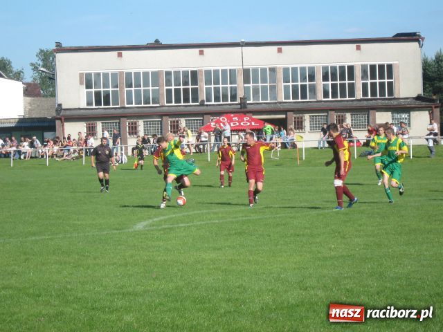 Zdjęcie w galerii na portalu naszraciborz.pl: Studzienna – Nieboczowy: mecz – nerwówka wiadomości z regionu