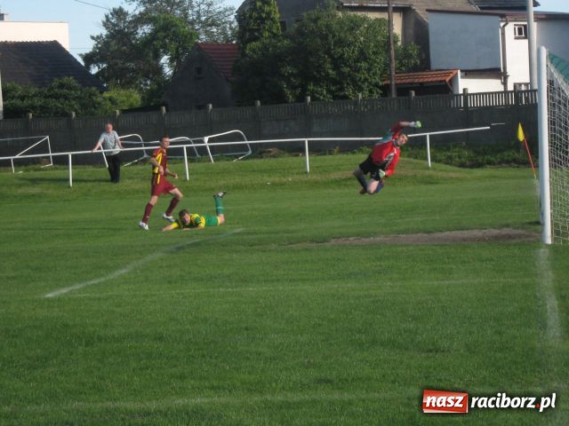 Zdjęcie w galerii na portalu naszraciborz.pl: Studzienna – Nieboczowy: mecz – nerwówka wiadomości z regionu