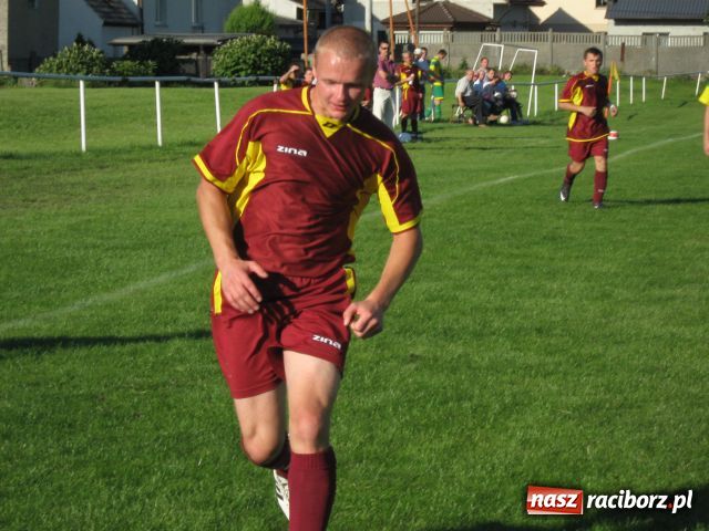 Zdjęcie w galerii na portalu naszraciborz.pl: Studzienna – Nieboczowy: mecz – nerwówka wiadomości z regionu