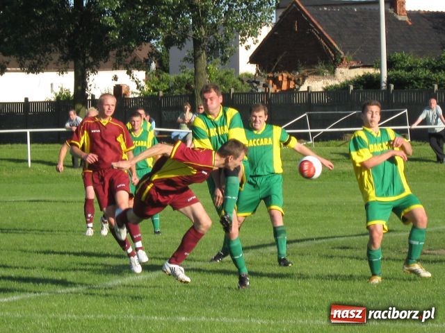 Zdjęcie w galerii na portalu naszraciborz.pl: Studzienna – Nieboczowy: mecz – nerwówka wiadomości z regionu