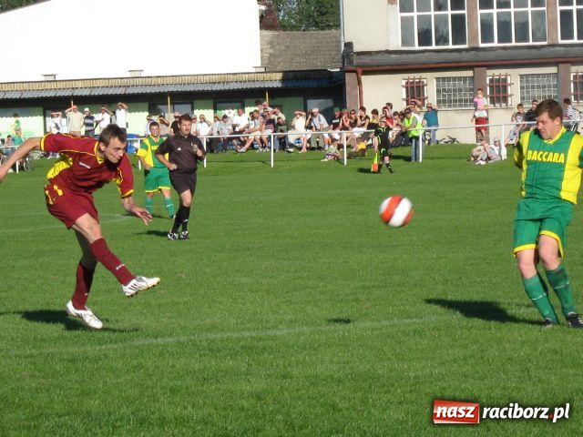 Zdjęcie w galerii na portalu naszraciborz.pl: Studzienna – Nieboczowy: mecz – nerwówka wiadomości z regionu