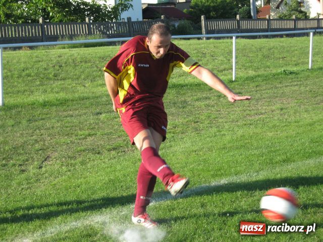 Zdjęcie w galerii na portalu naszraciborz.pl: Studzienna – Nieboczowy: mecz – nerwówka wiadomości z regionu