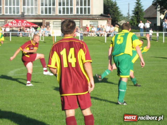 Zdjęcie w galerii na portalu naszraciborz.pl: Studzienna – Nieboczowy: mecz – nerwówka wiadomości z regionu
