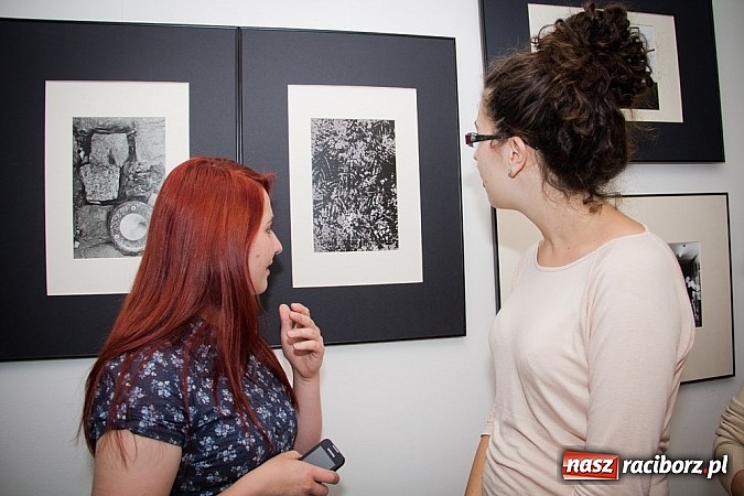 Zdjęcie w galerii na portalu naszraciborz.pl: Wernisaż prac fotograficznych w Czarnym Kocie wiadomości z regionu