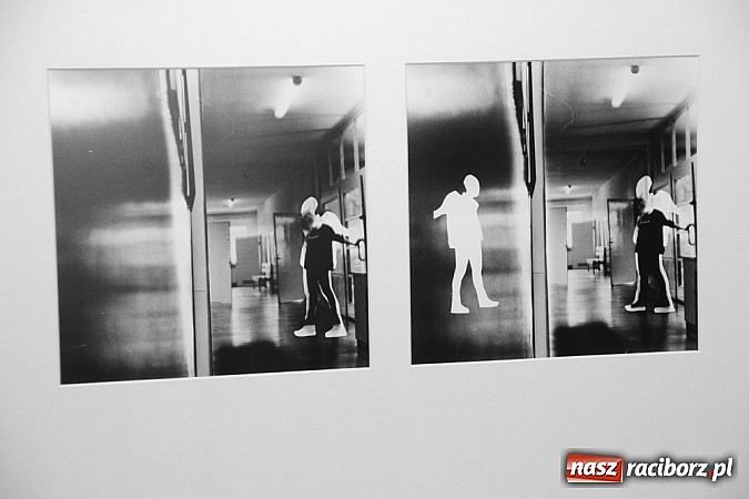 Zdjęcie w galerii na portalu naszraciborz.pl: Wernisaż prac fotograficznych w Czarnym Kocie wiadomości z regionu