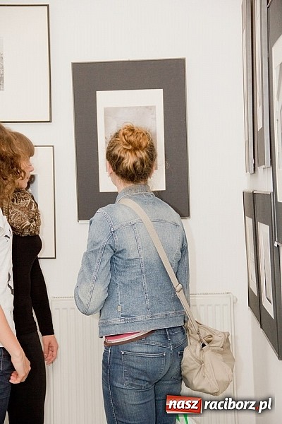Zdjęcie w galerii na portalu naszraciborz.pl: Wernisaż prac fotograficznych w Czarnym Kocie wiadomości z regionu