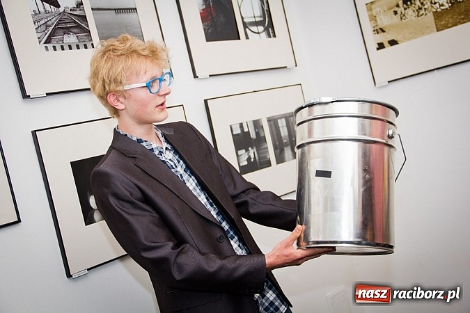 Zdjęcie w galerii na portalu naszraciborz.pl: Wernisaż prac fotograficznych w Czarnym Kocie wiadomości z regionu