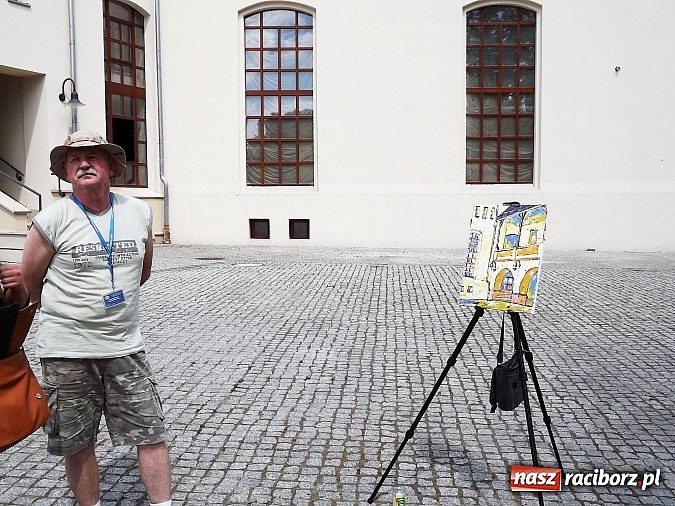 Zdjęcie w galerii na portalu naszraciborz.pl: Na zamku trwa plener artystyczny wiadomości z regionu