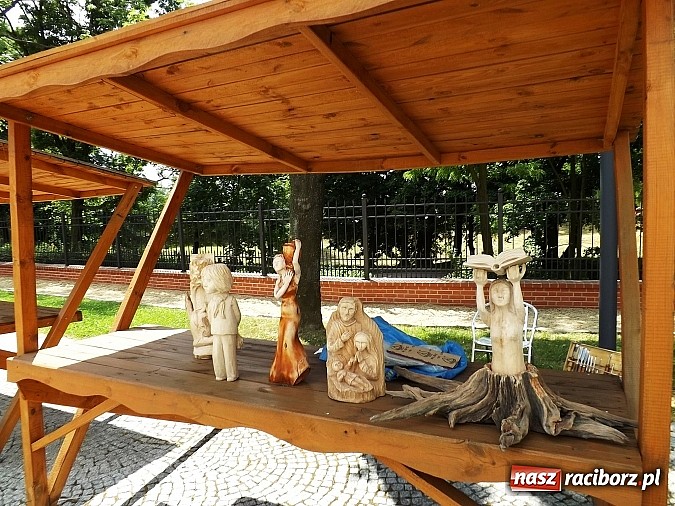 Zdjęcie w galerii na portalu naszraciborz.pl: Na zamku trwa plener artystyczny wiadomości z regionu