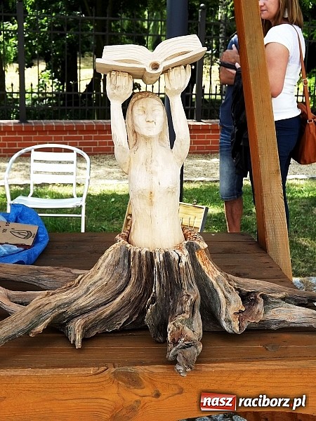 Zdjęcie w galerii na portalu naszraciborz.pl: Na zamku trwa plener artystyczny wiadomości z regionu