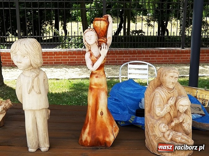 Zdjęcie w galerii na portalu naszraciborz.pl: Na zamku trwa plener artystyczny wiadomości z regionu