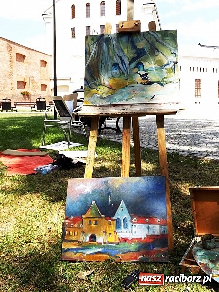 Zdjęcie w galerii na portalu naszraciborz.pl: Na zamku trwa plener artystyczny wiadomości z regionu