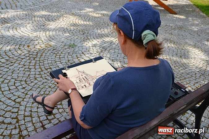 Zdjęcie w galerii na portalu naszraciborz.pl: Na zamku trwa plener artystyczny wiadomości z regionu