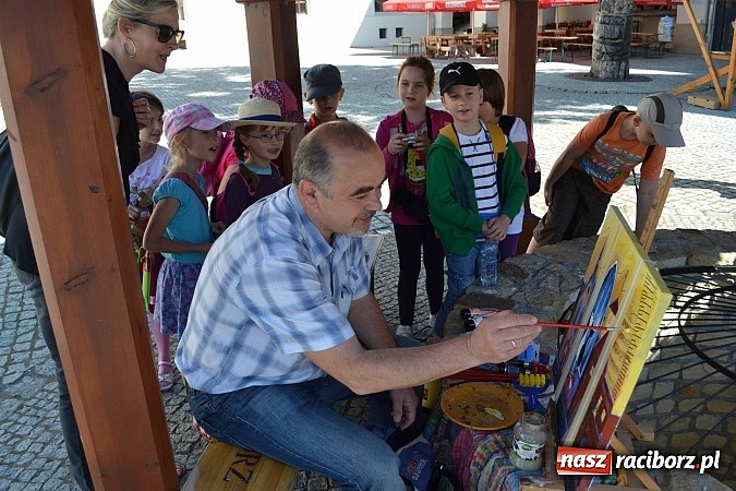 Zdjęcie w galerii na portalu naszraciborz.pl: Na zamku trwa plener artystyczny wiadomości z regionu