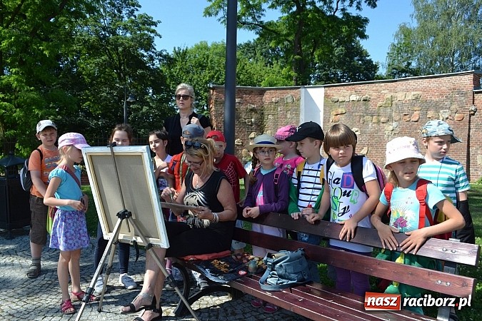 Zdjęcie w galerii na portalu naszraciborz.pl: Na zamku trwa plener artystyczny wiadomości z regionu