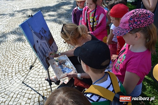 Zdjęcie w galerii na portalu naszraciborz.pl: Na zamku trwa plener artystyczny wiadomości z regionu