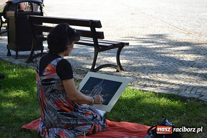 Zdjęcie w galerii na portalu naszraciborz.pl: Na zamku trwa plener artystyczny wiadomości z regionu