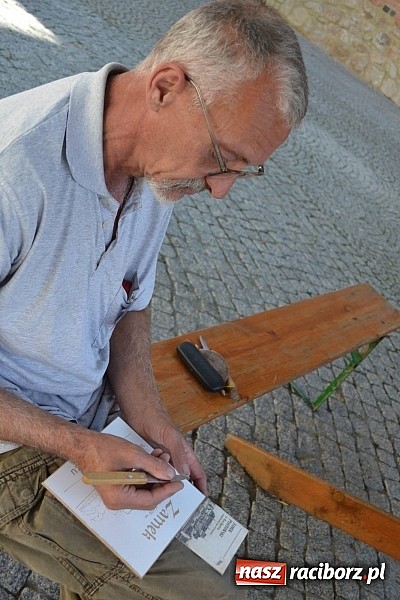 Zdjęcie w galerii na portalu naszraciborz.pl: Na zamku trwa plener artystyczny wiadomości z regionu