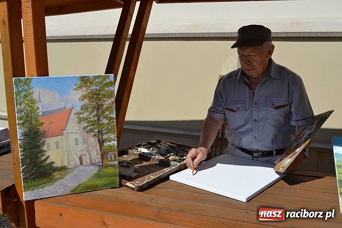 Zdjęcie w galerii na portalu naszraciborz.pl: Na zamku trwa plener artystyczny wiadomości z regionu