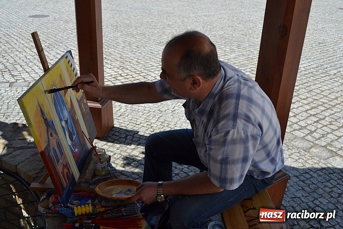 Zdjęcie w galerii na portalu naszraciborz.pl: Na zamku trwa plener artystyczny wiadomości z regionu