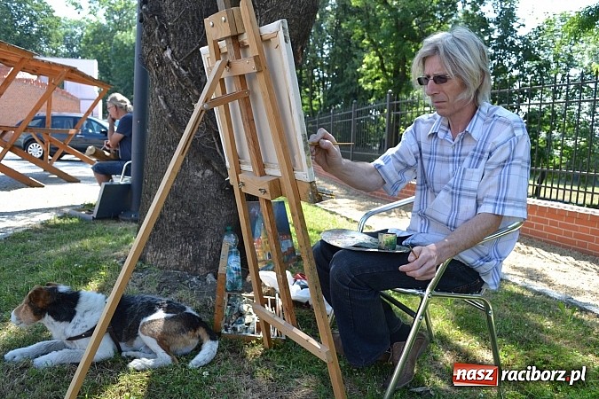 Zdjęcie w galerii na portalu naszraciborz.pl: Na zamku trwa plener artystyczny wiadomości z regionu