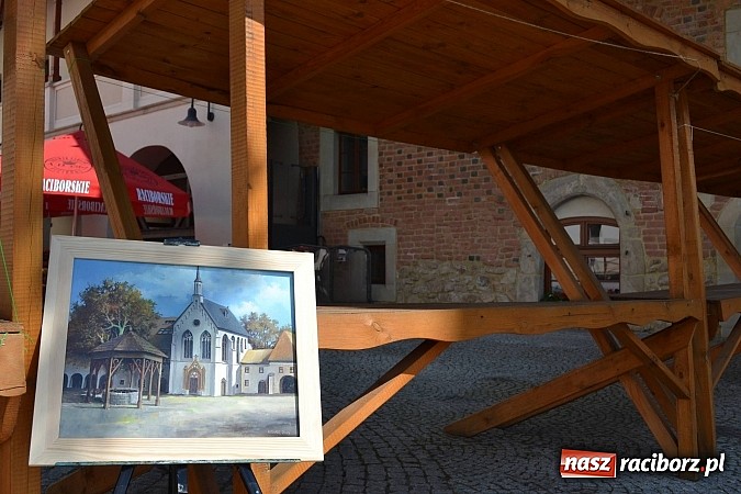 Zdjęcie w galerii na portalu naszraciborz.pl: Na zamku trwa plener artystyczny wiadomości z regionu