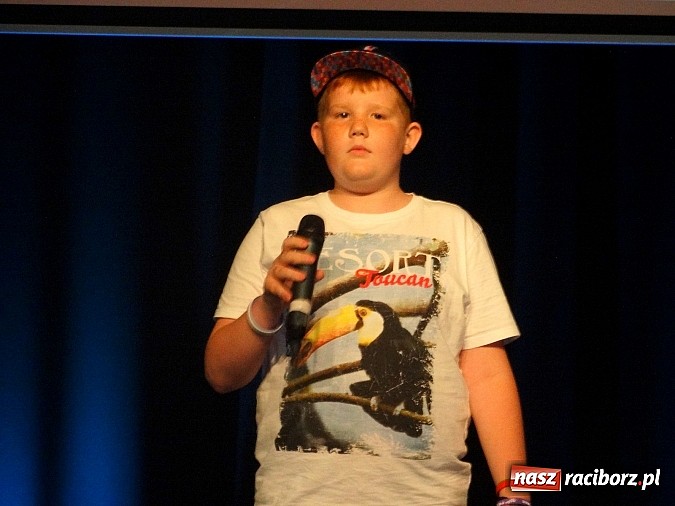 Zdjęcie w galerii na portalu naszraciborz.pl: Na Dzień Mamy i Taty przyszli do MDK wiadomości z regionu