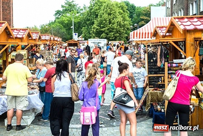 Zdjęcie w galerii na portalu naszraciborz.pl: W piątek na placu Dominikańskim rusza trzydniowy Jarmark św. Marcelego wiadomości z regionu