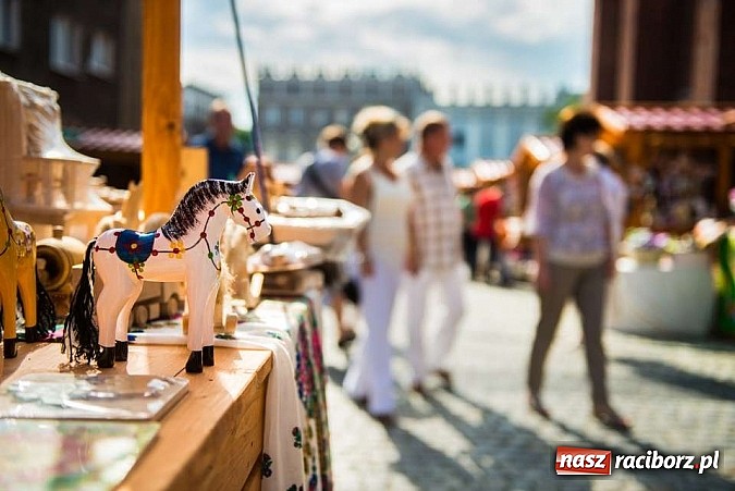 Zdjęcie w galerii na portalu naszraciborz.pl: W piątek na placu Dominikańskim rusza trzydniowy Jarmark św. Marcelego wiadomości z regionu