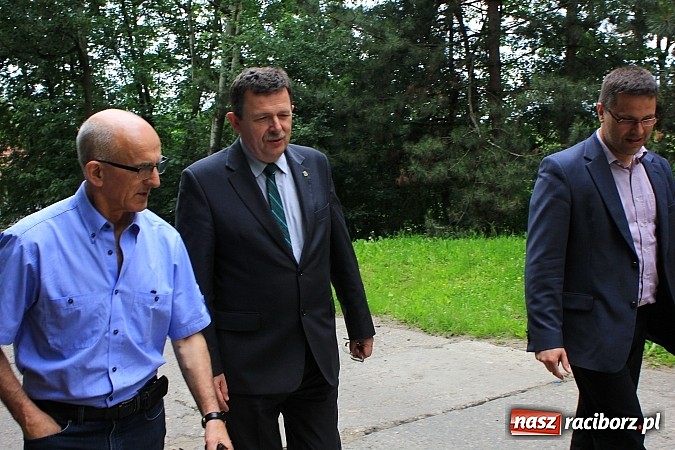 Zdjęcie w galerii na portalu naszraciborz.pl: Wesele na składowisku odpad&oacute;w? Czemu nie! wiadomości z regionu