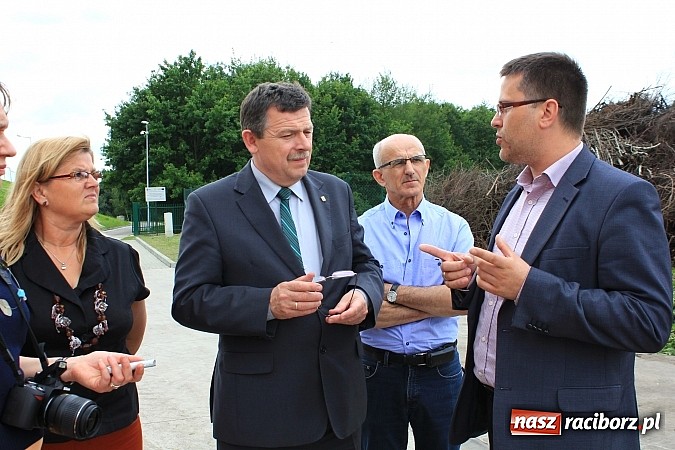 Zdjęcie w galerii na portalu naszraciborz.pl: Wesele na składowisku odpad&oacute;w? Czemu nie! wiadomości z regionu