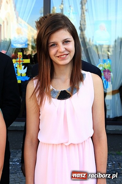 Zdjęcie w galerii na portalu naszraciborz.pl: Gimnazjum nr 2: Poloneza czas zacząć! wiadomości z regionu