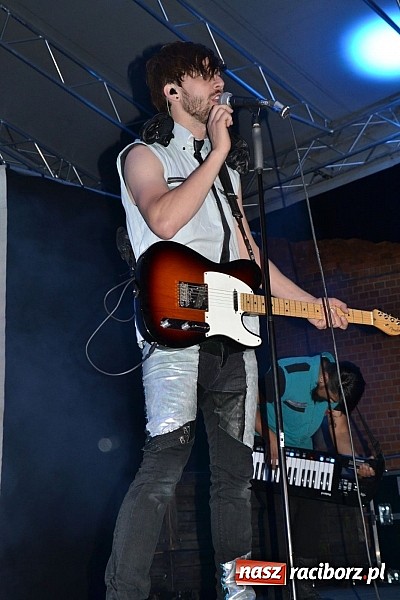 Zdjęcie w galerii na portalu naszraciborz.pl: Zamek przeszedł rockowy chrzest. Mocne nocne show No Longer Music wiadomości z regionu