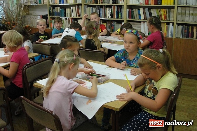 Zdjęcie w galerii na portalu naszraciborz.pl: Przedszkolaki na dniu sportu w Mechaniku  wiadomości z regionu