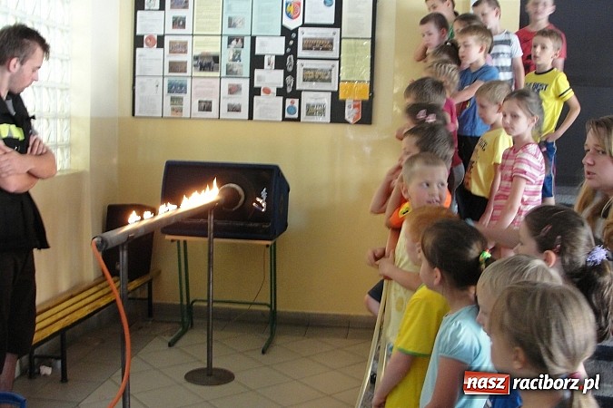 Zdjęcie w galerii na portalu naszraciborz.pl: Przedszkolaki na dniu sportu w Mechaniku  wiadomości z regionu