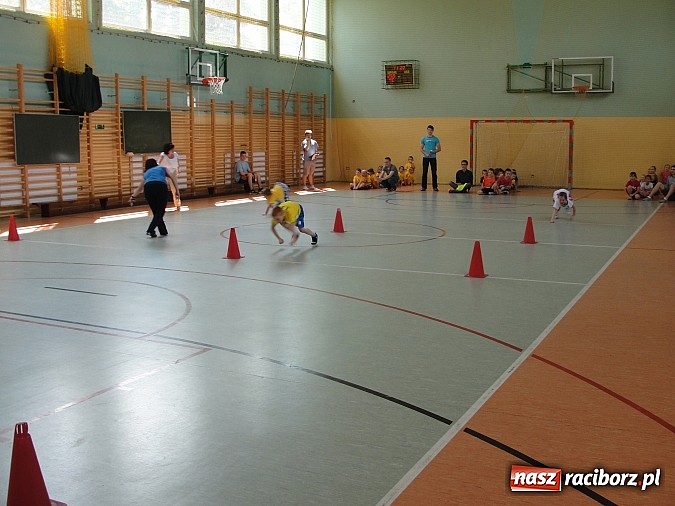 Zdjęcie w galerii na portalu naszraciborz.pl: Przedszkolaki na dniu sportu w Mechaniku  wiadomości z regionu