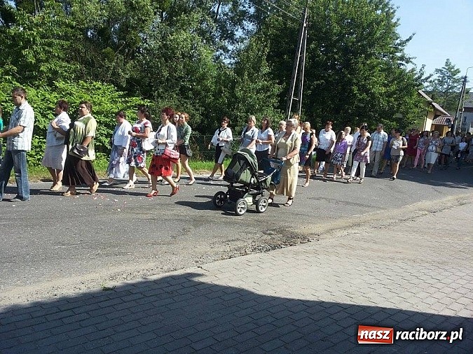 Zdjęcie w galerii na portalu naszraciborz.pl: Boże Ciało we wioskach powiatu raciborskiego wiadomości z regionu