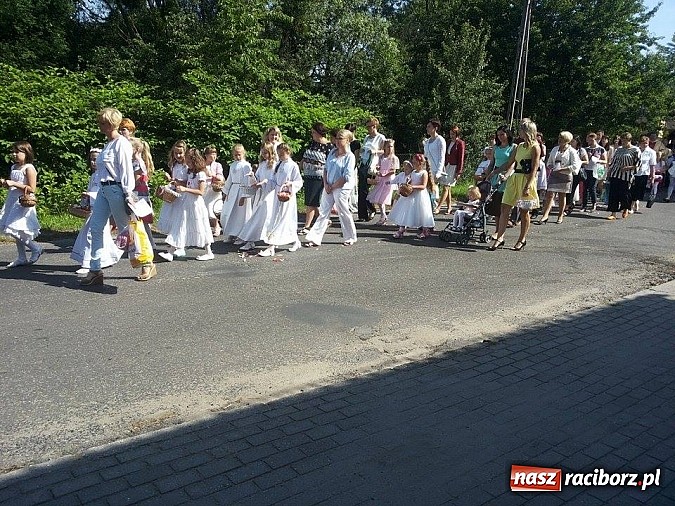 Zdjęcie w galerii na portalu naszraciborz.pl: Boże Ciało we wioskach powiatu raciborskiego wiadomości z regionu