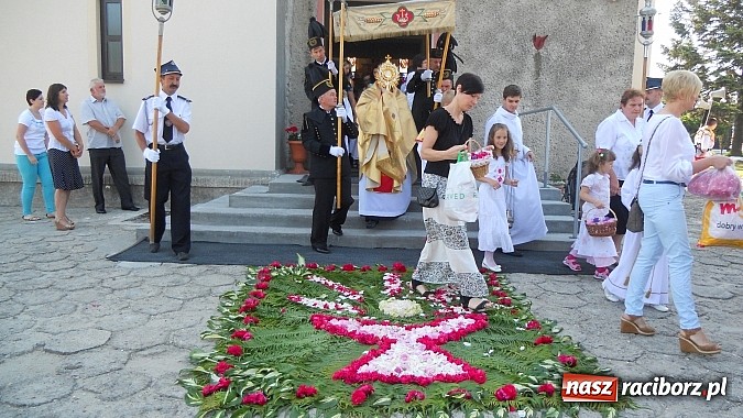 Zdjęcie w galerii na portalu naszraciborz.pl: Boże Ciało we wioskach powiatu raciborskiego wiadomości z regionu