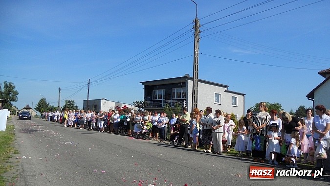 Zdjęcie w galerii na portalu naszraciborz.pl: Boże Ciało we wioskach powiatu raciborskiego wiadomości z regionu