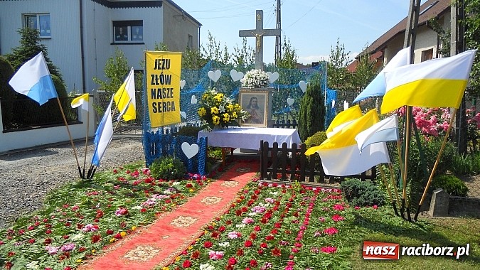 Zdjęcie w galerii na portalu naszraciborz.pl: Boże Ciało we wioskach powiatu raciborskiego wiadomości z regionu