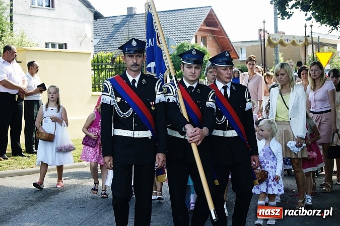 Zdjęcie w galerii na portalu naszraciborz.pl: Boże Ciało we wioskach powiatu raciborskiego wiadomości z regionu