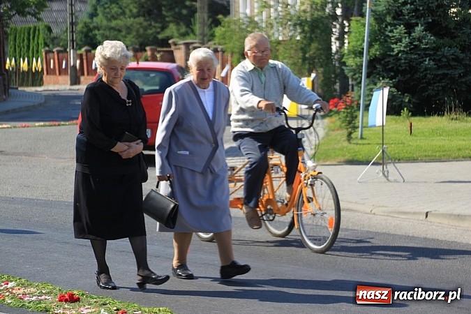 Zdjęcie w galerii na portalu naszraciborz.pl: Boże Ciało we wioskach powiatu raciborskiego wiadomości z regionu
